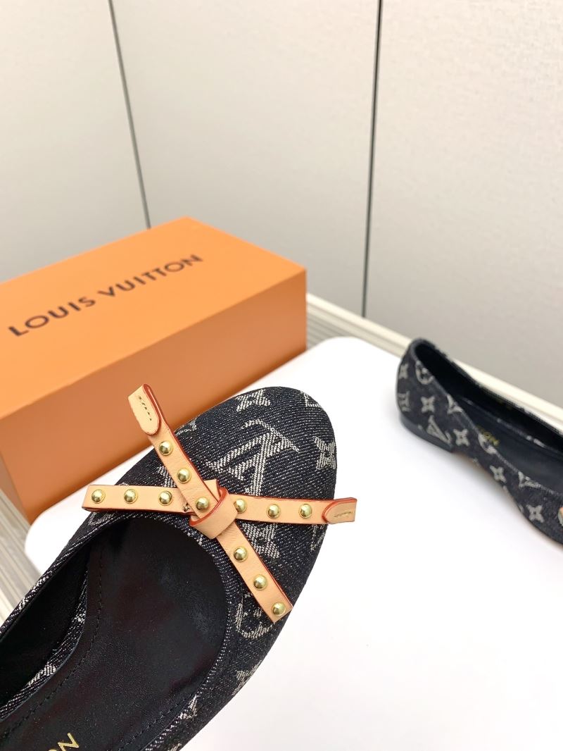 Louis Vuitton Low Shoes